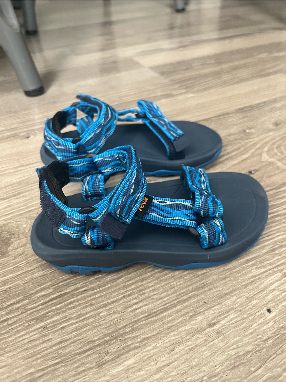 NWOT Teva sandals/7C
